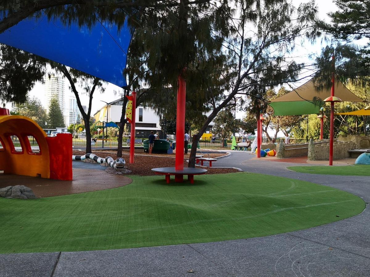 Broadbeach Gold Coast Exterior photo